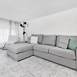 Modern Coastal Newly Renovated Wifi A.c Apartamento Torrevieja