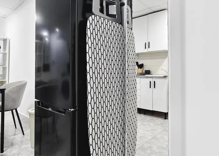 Modern Coastal Newly Renovated Wifi A.c 公寓 托雷维耶哈